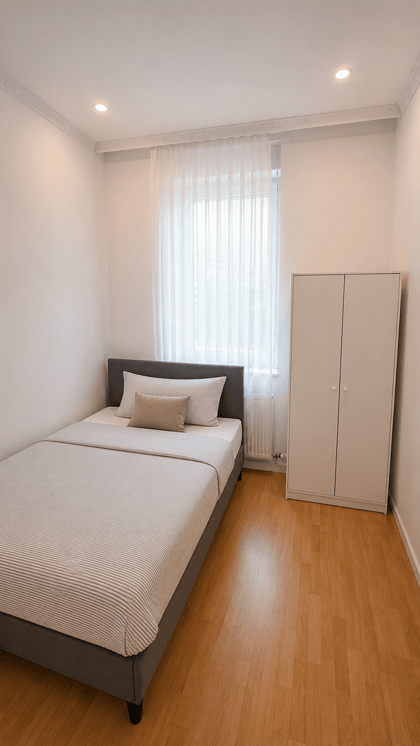 Pronájem bytu 2+1 40 m², Jülicherstraße 136, Cáchy, Severní Porýní-Vestfálsko Pronájem bytu 2+1 40 m², Jülicherstraße 136, Cáchy, Severní Porýní-Vestfálsko