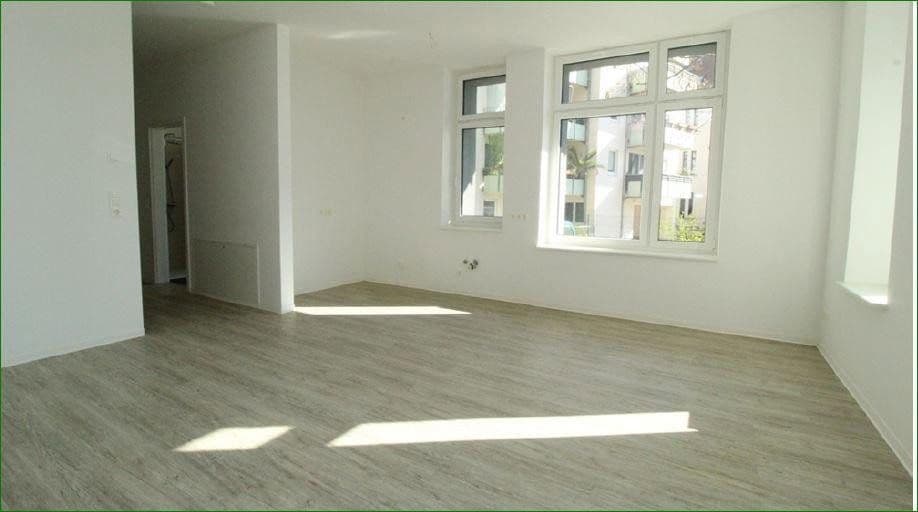 Pronájem bytu 4+1 123 m², Schönebecker Strasse, 128, Magdeburg, Sasko-Anhaltsko Pronájem bytu 4+1 123 m², Schönebecker Strasse, 128, Magdeburg, Sasko-Anhaltsko