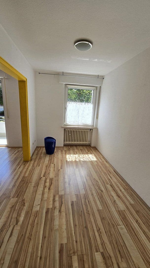 Pronájem bytu 3+1 80 m², Bonn, Severní Porýní-Vestfálsko Pronájem bytu 3+1 80 m², Bonn, Severní Porýní-Vestfálsko