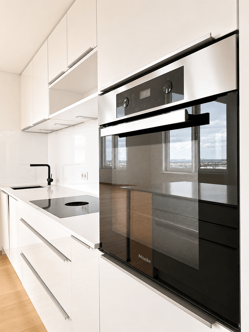 Prodej bytu 3+1 170 m², Europa-Allee 103, Frankfurt am Main, Hessen Prodej bytu 3+1 170 m², Europa-Allee 103, Frankfurt am Main, Hessen