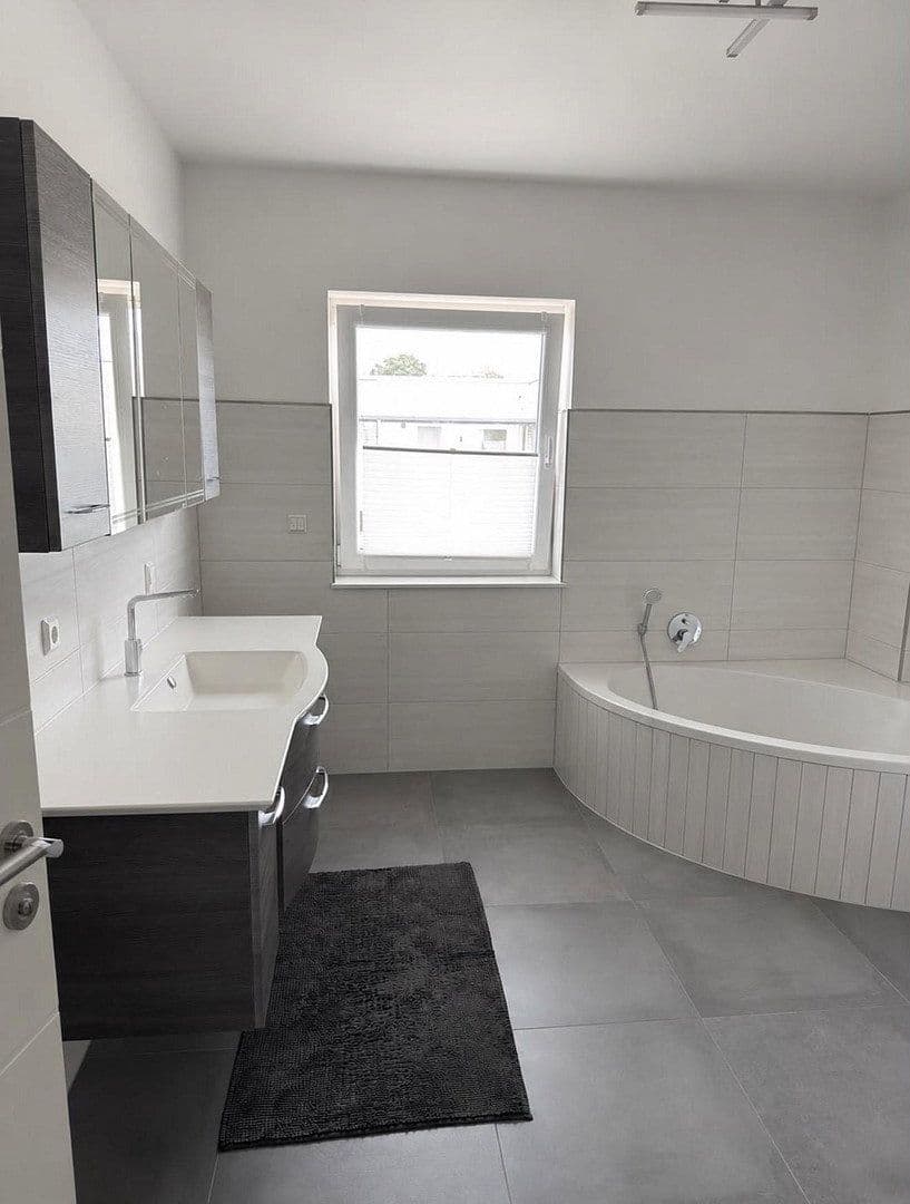Pronájem domu 140 m², pozemek 750 m², Rotenburg, Dolní Sasko Pronájem domu 140 m², pozemek 750 m², Rotenburg, Dolní Sasko