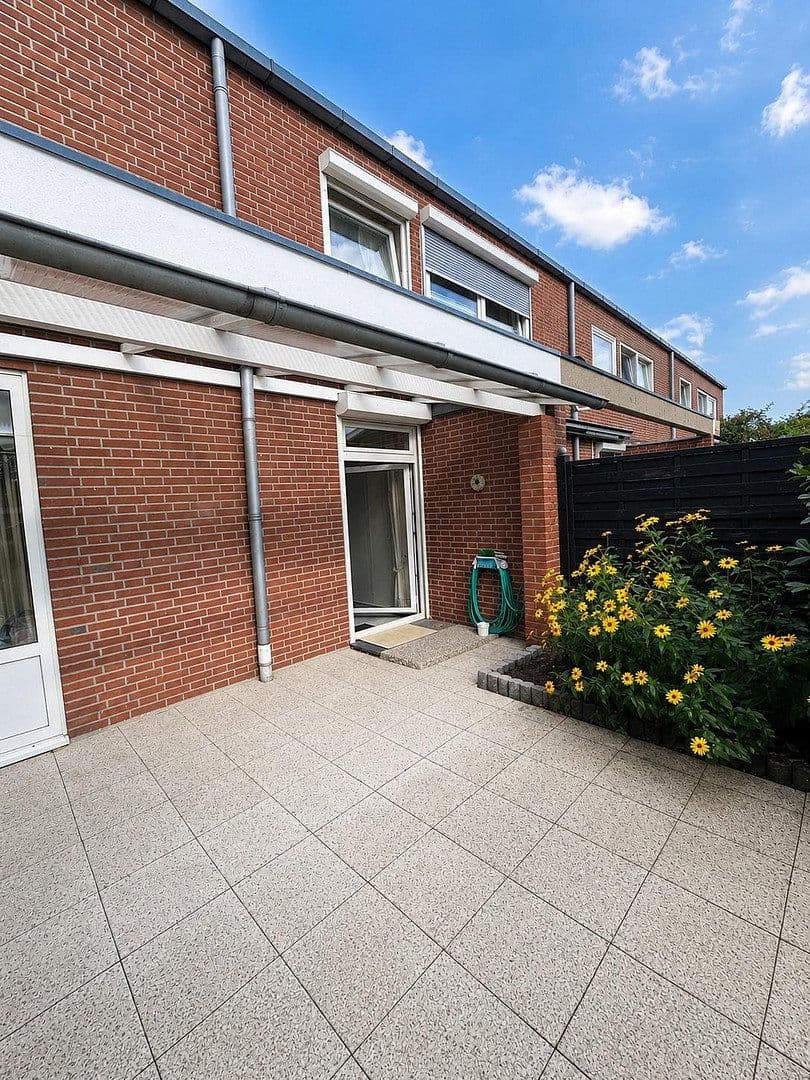 Prodej domu 92 m², pozemek 219 m², Lübeck, Šlesvicko-Holštýnsko Prodej domu 92 m², pozemek 219 m², Lübeck, Šlesvicko-Holštýnsko