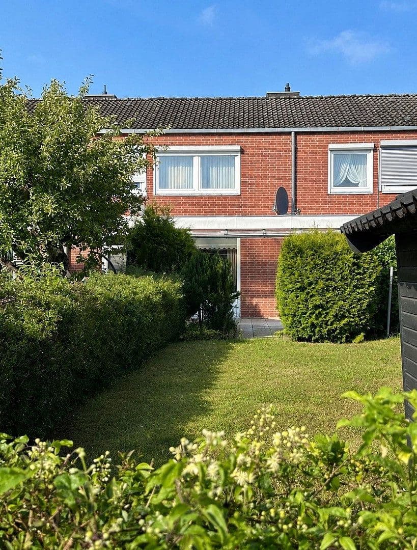 Prodej domu 92 m², pozemek 219 m², Lübeck, Šlesvicko-Holštýnsko Prodej domu 92 m², pozemek 219 m², Lübeck, Šlesvicko-Holštýnsko