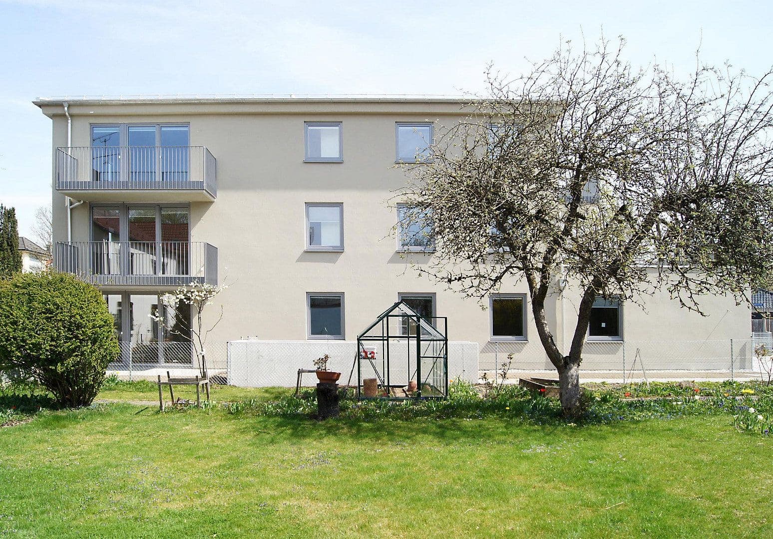 Pronájem bytu 2+1 50 m², Hohenlindner Straße 5, Feldkirchen, Bavorsko Pronájem bytu 2+1 50 m², Hohenlindner Straße 5, Feldkirchen, Bavorsko