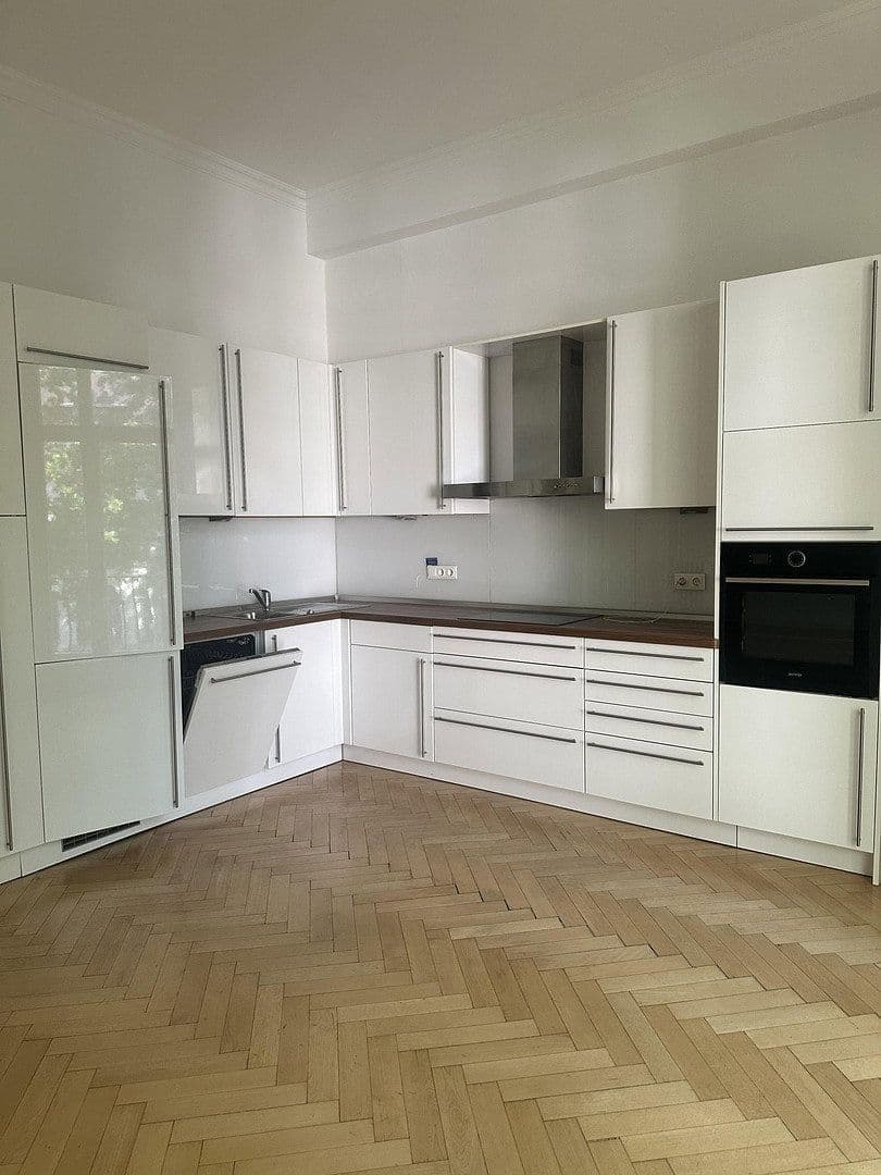 Pronájem bytu 3+1 120 m², Herbert-Weichmann-Str. 72, Hamburg, Hamburg Pronájem bytu 3+1 120 m², Herbert-Weichmann-Str. 72, Hamburg, Hamburg