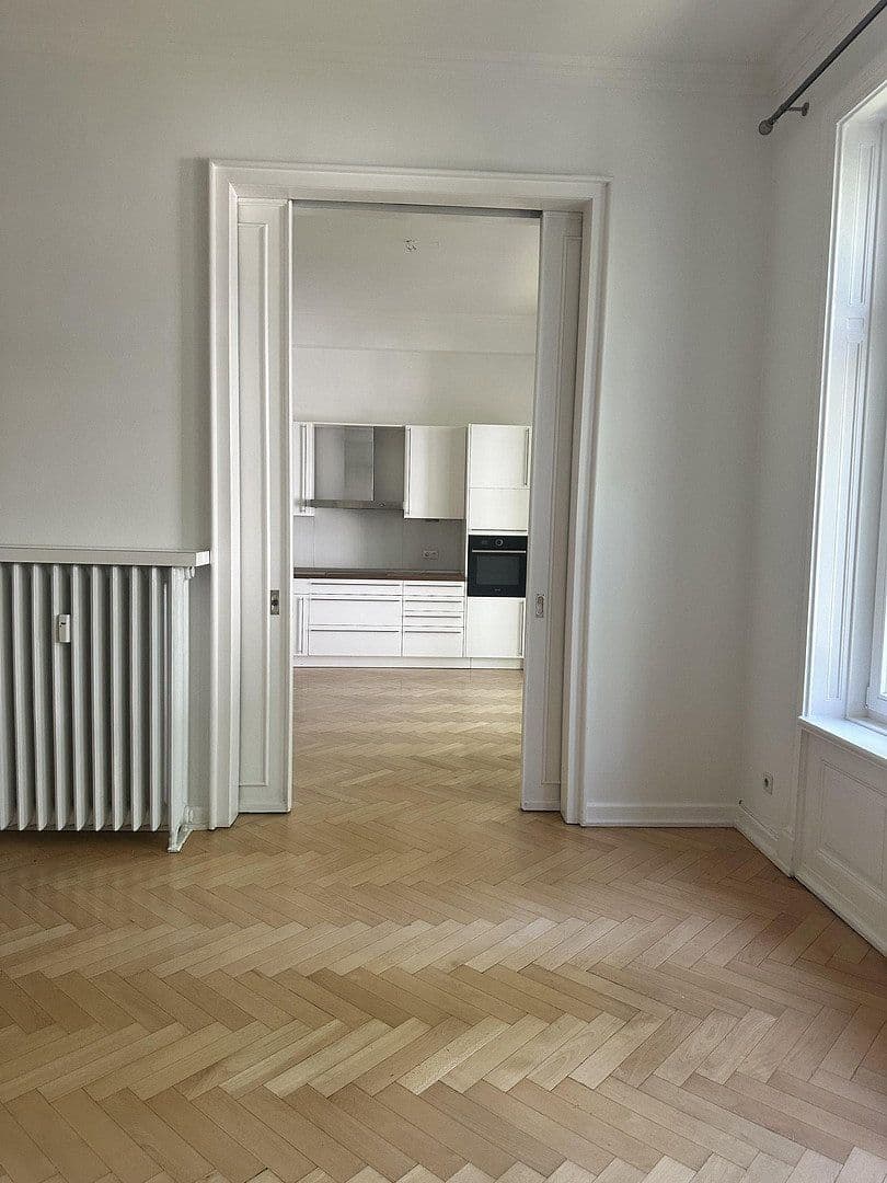 Pronájem bytu 3+1 120 m², Herbert-Weichmann-Str. 72, Hamburg, Hamburg Pronájem bytu 3+1 120 m², Herbert-Weichmann-Str. 72, Hamburg, Hamburg