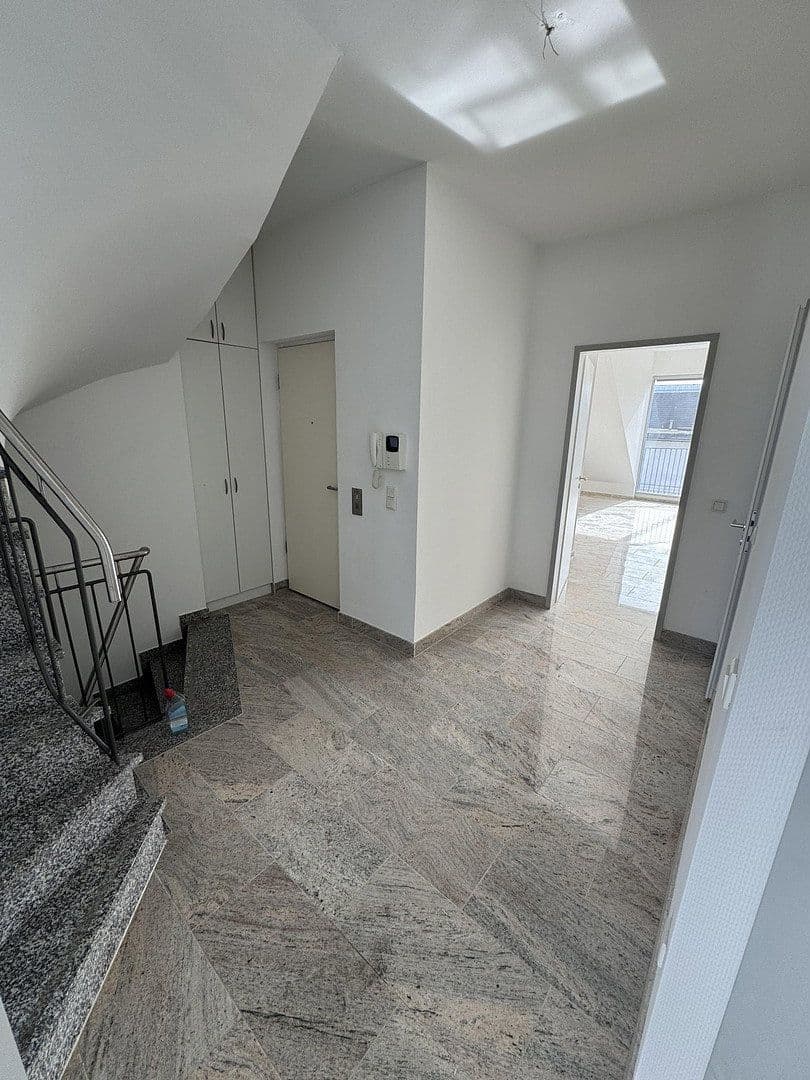 Pronájem bytu 3+kk 123 m², Köln, Severní Porýní-Vestfálsko Pronájem bytu 3+kk 123 m², Köln, Severní Porýní-Vestfálsko