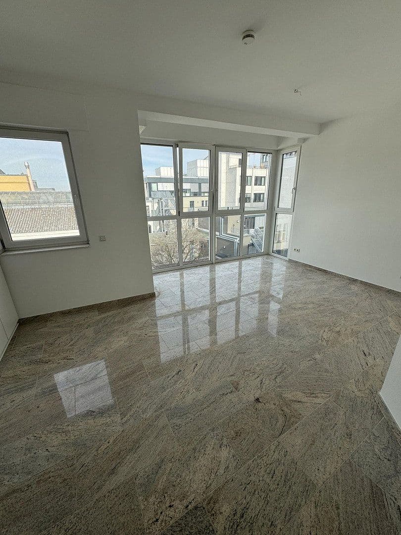 Pronájem bytu 3+kk 123 m², Köln, Severní Porýní-Vestfálsko Pronájem bytu 3+kk 123 m², Köln, Severní Porýní-Vestfálsko