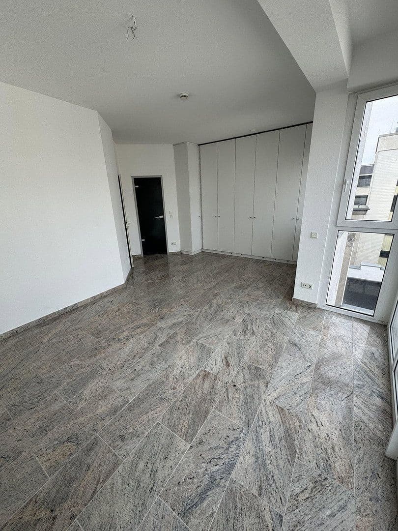 Pronájem bytu 3+kk 123 m², Köln, Severní Porýní-Vestfálsko Pronájem bytu 3+kk 123 m², Köln, Severní Porýní-Vestfálsko