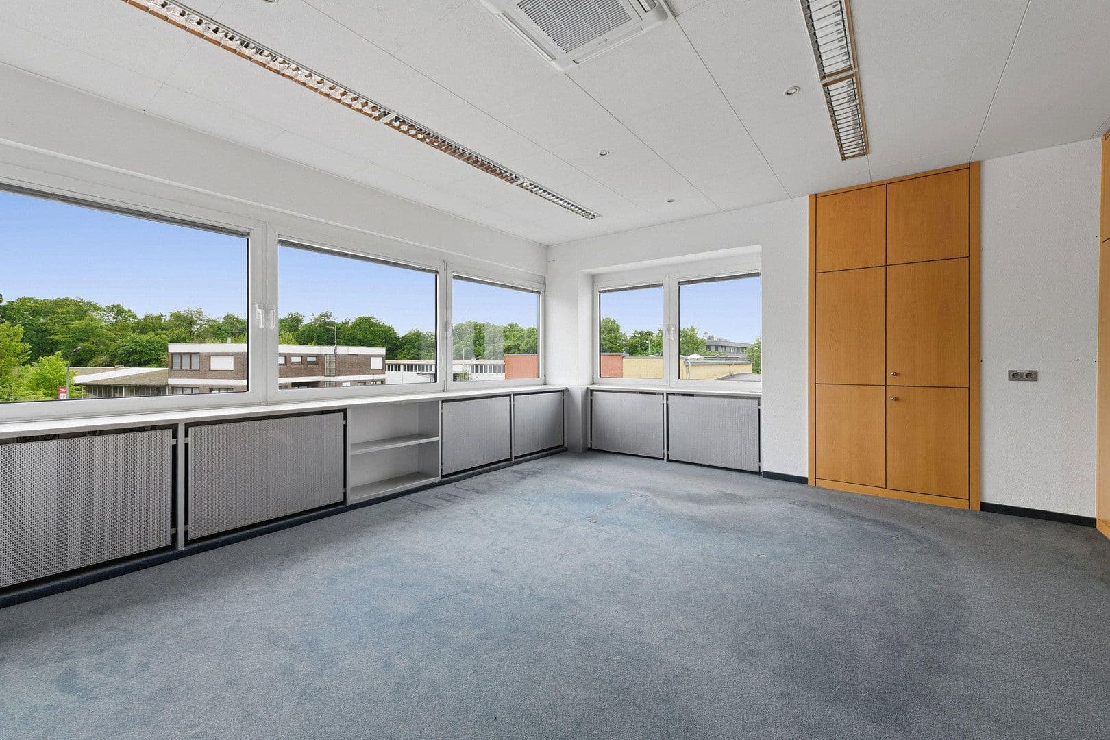 Pronájem kanceláře 646 m², Moselstr. 14, Neuss, Severní Porýní-Vestfálsko Pronájem kanceláře 646 m², Moselstr. 14, Neuss, Severní Porýní-Vestfálsko