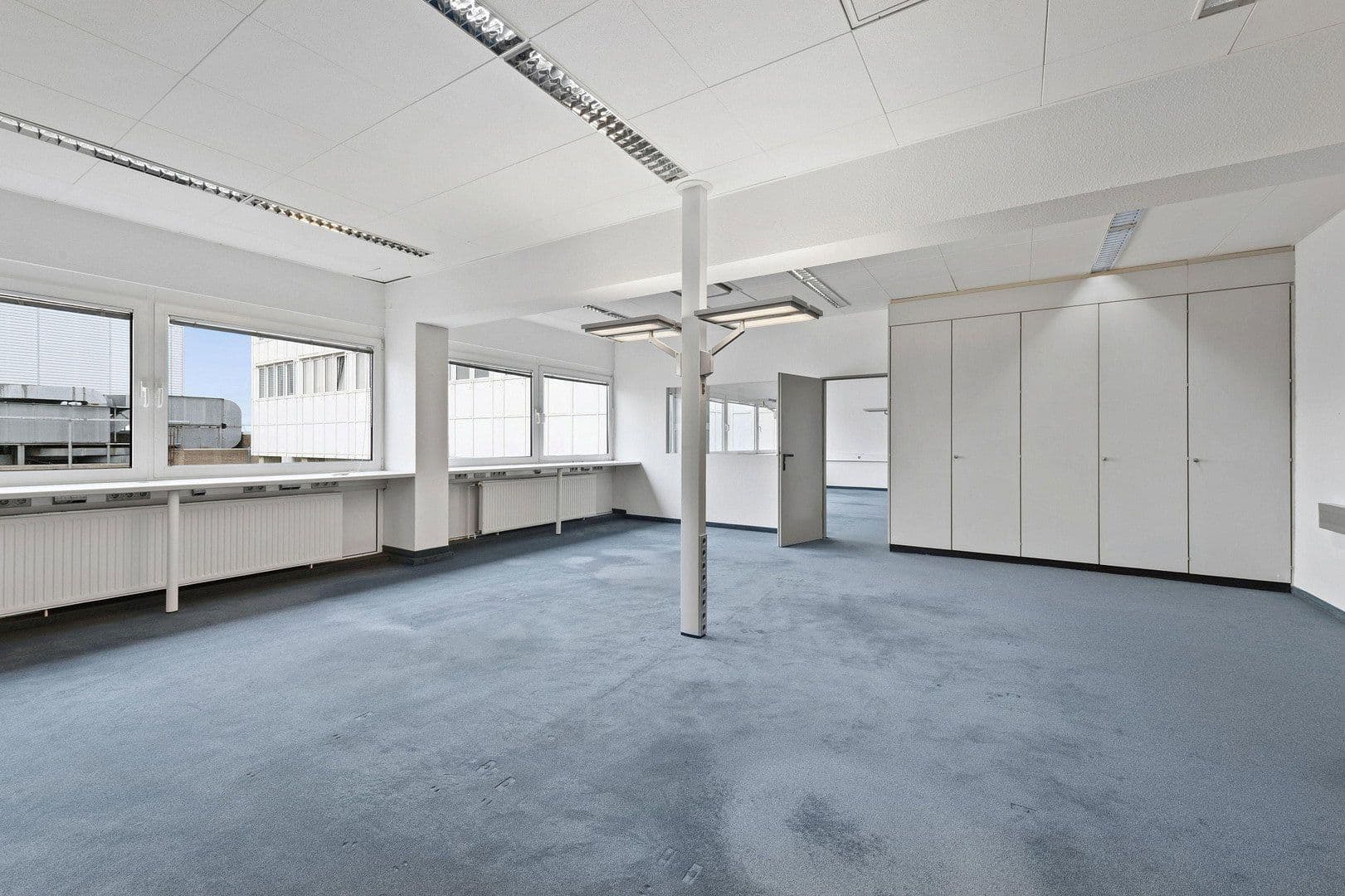 Pronájem kanceláře 646 m², Moselstr. 14, Neuss, Severní Porýní-Vestfálsko Pronájem kanceláře 646 m², Moselstr. 14, Neuss, Severní Porýní-Vestfálsko