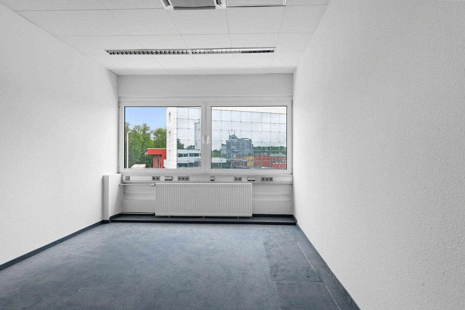 Pronájem kanceláře 646 m², Moselstr. 14, Neuss, Severní Porýní-Vestfálsko Pronájem kanceláře 646 m², Moselstr. 14, Neuss, Severní Porýní-Vestfálsko