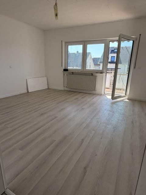 Pronájem bytu 4+1 126 m², Römerberg, Porýní-Falc Pronájem bytu 4+1 126 m², Römerberg, Porýní-Falc