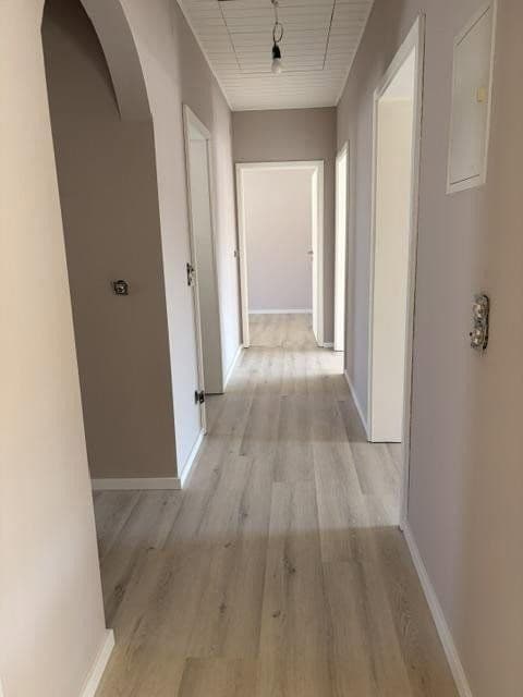 Pronájem bytu 4+1 126 m², Römerberg, Porýní-Falc Pronájem bytu 4+1 126 m², Römerberg, Porýní-Falc