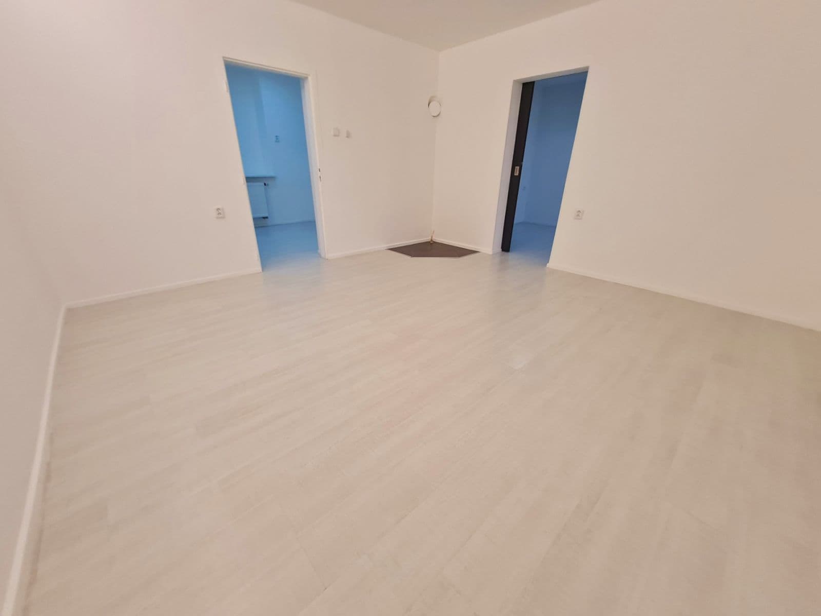 Pronájem bytu 3+kk 58 m², Brněnská, Kuřim, Jihomoravský kraj Pronájem bytu 3+kk 58 m², Brněnská, Kuřim, Jihomoravský kraj