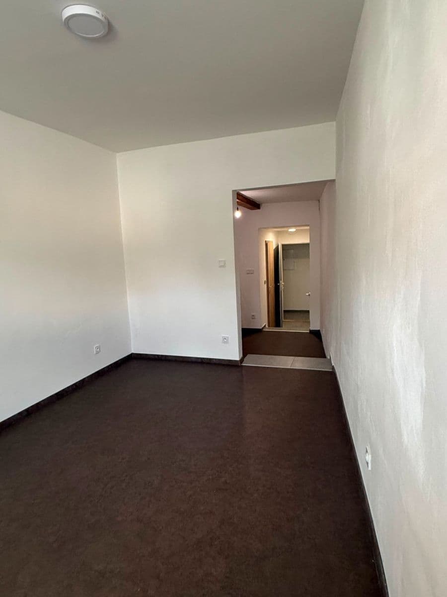 Pronájem bytu 1+kk 24 m², Klimešova, Brno, Jihomoravský kraj Pronájem bytu 1+kk 24 m², Klimešova, Brno, Jihomoravský kraj