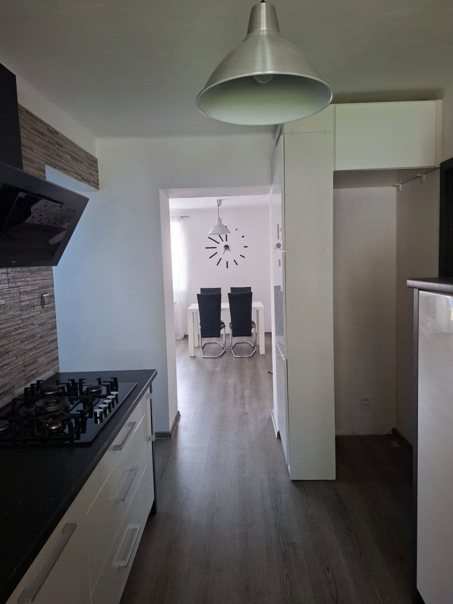 Pronájem bytu 3+1 75 m², Víta Nejedlého, Chrudim, Pardubický kraj Pronájem bytu 3+1 75 m², Víta Nejedlého, Chrudim, Pardubický kraj