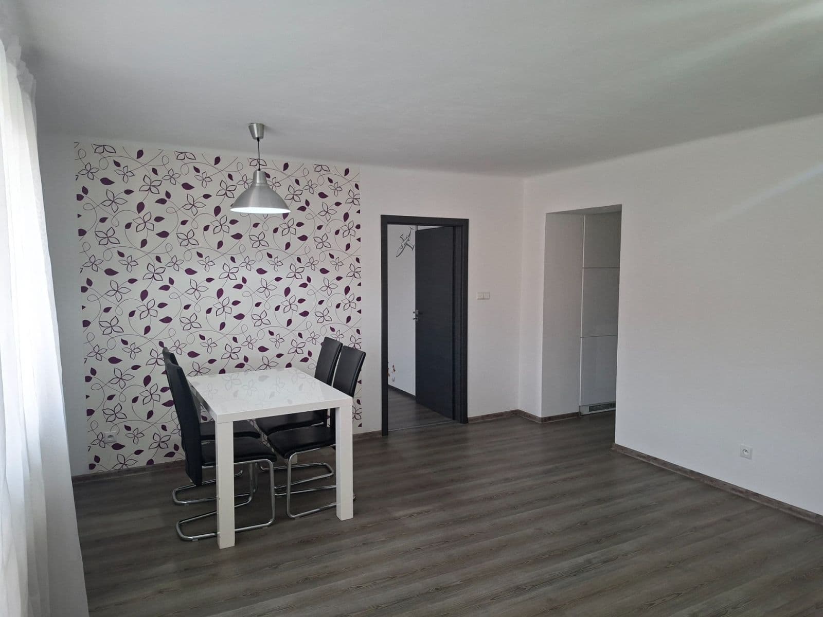 Pronájem bytu 3+1 75 m², Víta Nejedlého, Chrudim, Pardubický kraj Pronájem bytu 3+1 75 m², Víta Nejedlého, Chrudim, Pardubický kraj