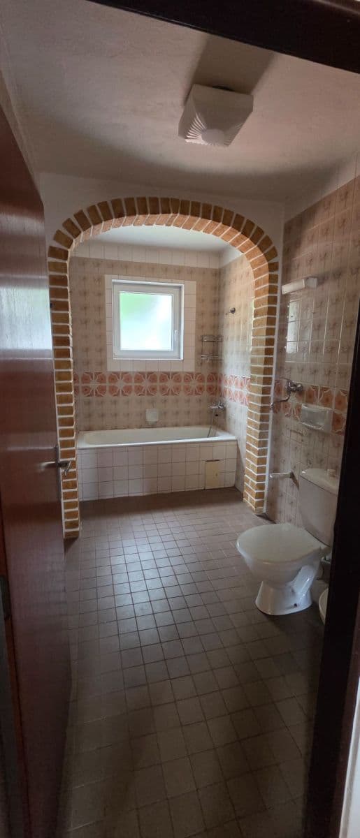 Prodej domu 333 m², pozemek 533 m², 28. října, Jindřichův Hradec, Jihočeský kraj Prodej domu 333 m², pozemek 533 m², 28. října, Jindřichův Hradec, Jihočeský kraj
