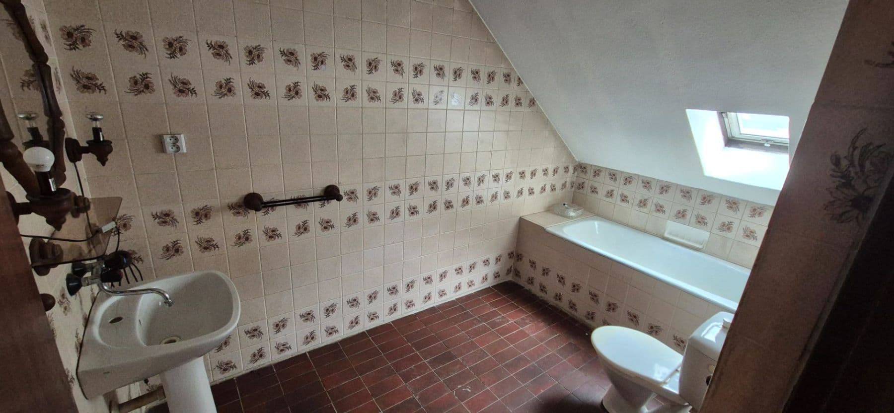 Prodej domu 333 m², pozemek 533 m², 28. října, Jindřichův Hradec, Jihočeský kraj Prodej domu 333 m², pozemek 533 m², 28. října, Jindřichův Hradec, Jihočeský kraj