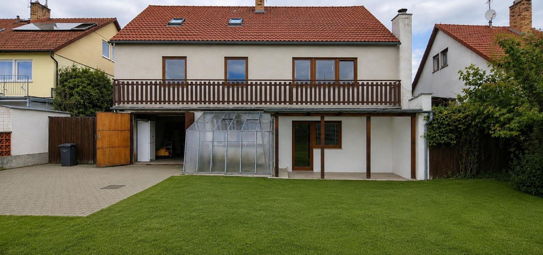 Prodej domu 333 m², pozemek 533 m², 28. října, Jindřichův Hradec, Jihočeský kraj Prodej domu 333 m², pozemek 533 m², 28. října, Jindřichův Hradec, Jihočeský kraj