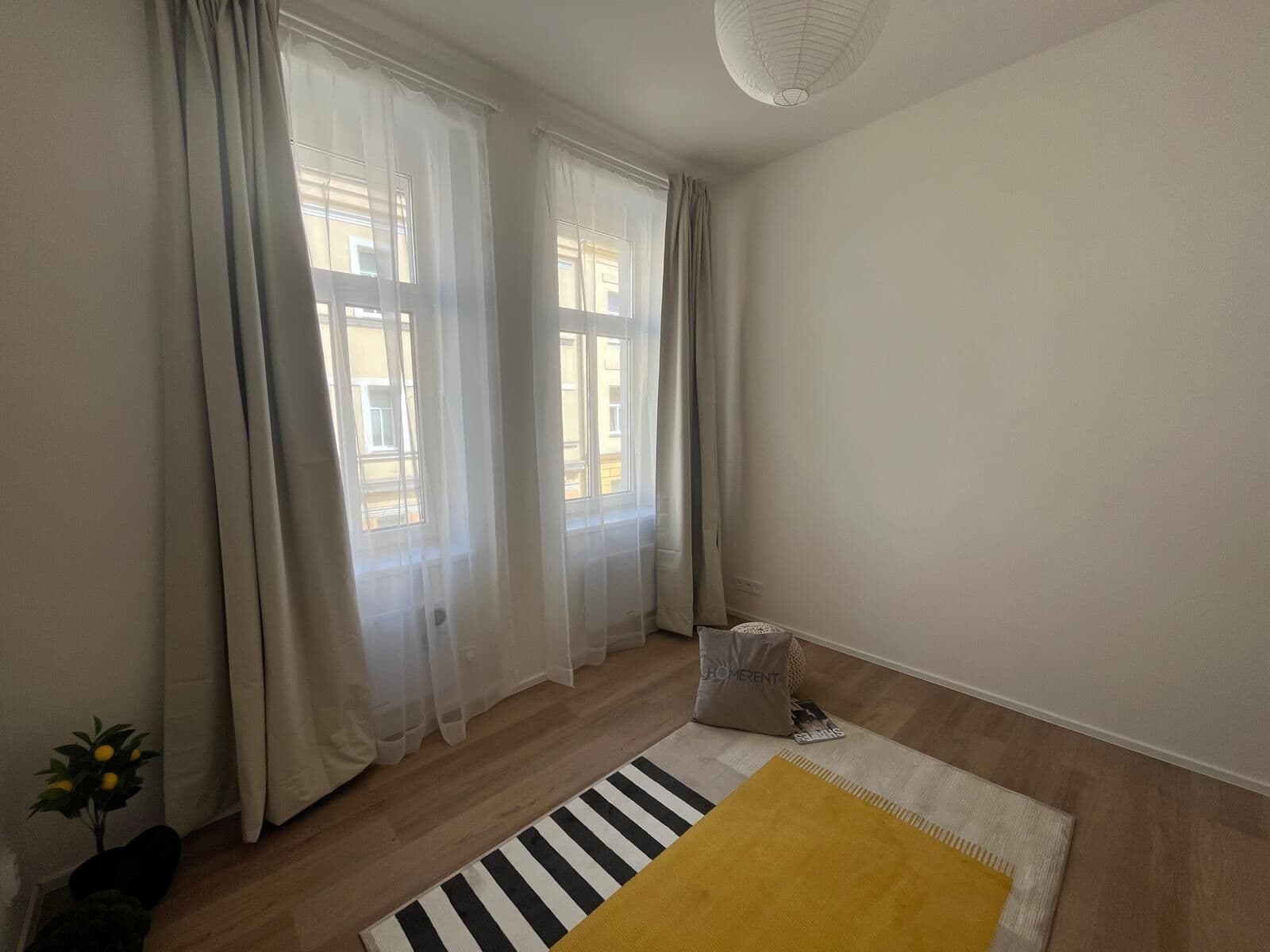 Pronájem bytu 1+kk 19 m², Kolmá, Praha, Praha Pronájem bytu 1+kk 19 m², Kolmá, Praha, Praha