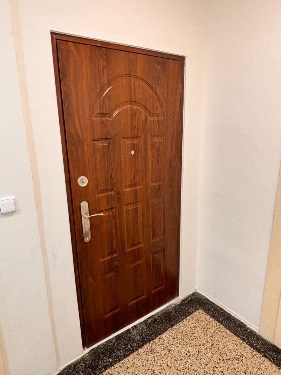 Pronájem bytu 3+1 85 m², U zámku, Teplice, Ústecký kraj Pronájem bytu 3+1 85 m², U zámku, Teplice, Ústecký kraj