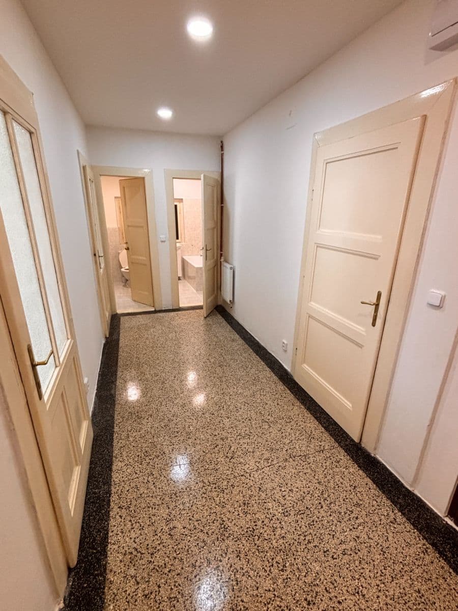 Pronájem bytu 3+1 85 m², U zámku, Teplice, Ústecký kraj Pronájem bytu 3+1 85 m², U zámku, Teplice, Ústecký kraj