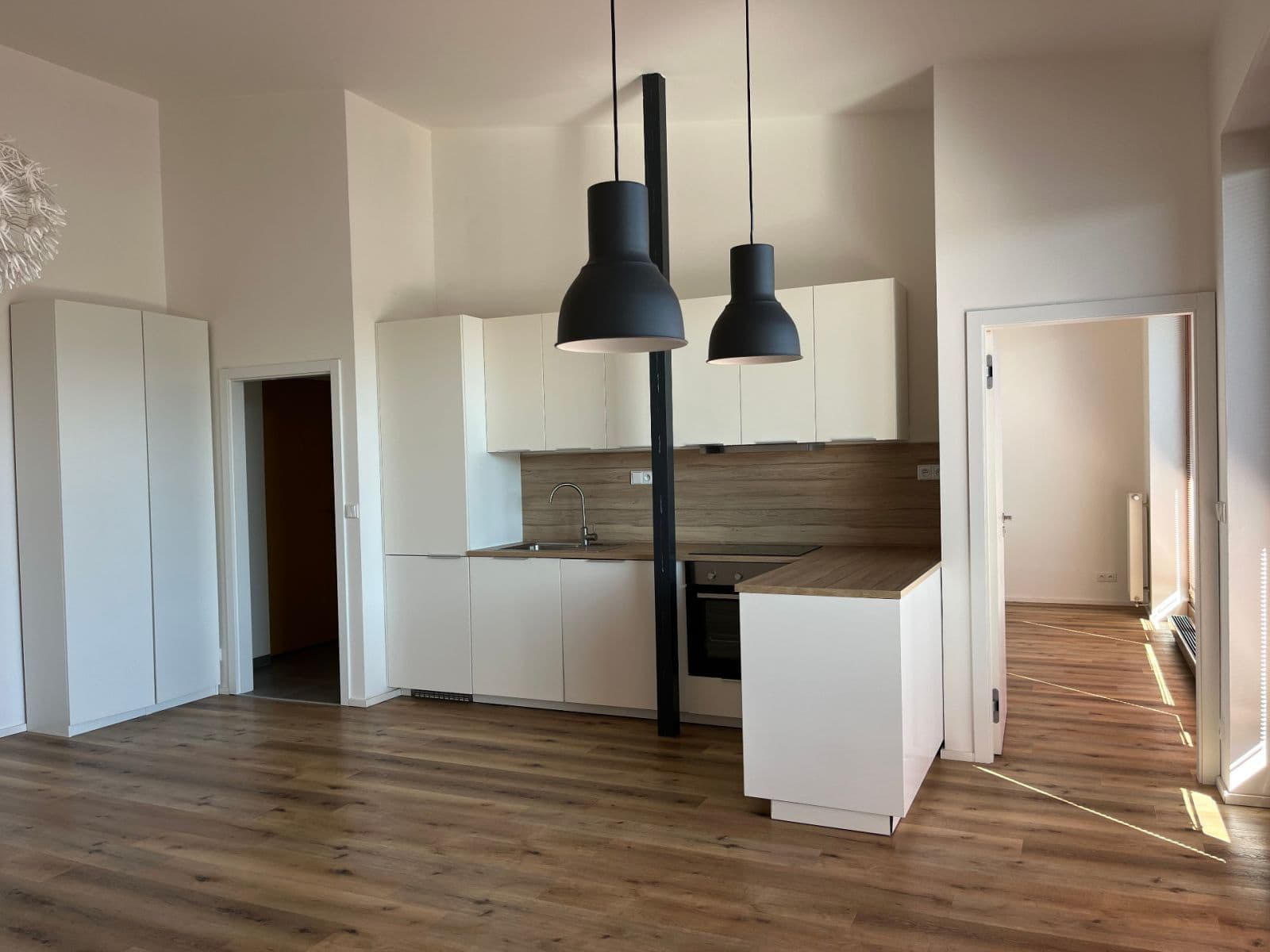 Pronájem bytu 2+kk 80 m², U Náměstí, Dolní Břežany, Středočeský kraj Pronájem bytu 2+kk 80 m², U Náměstí, Dolní Břežany, Středočeský kraj
