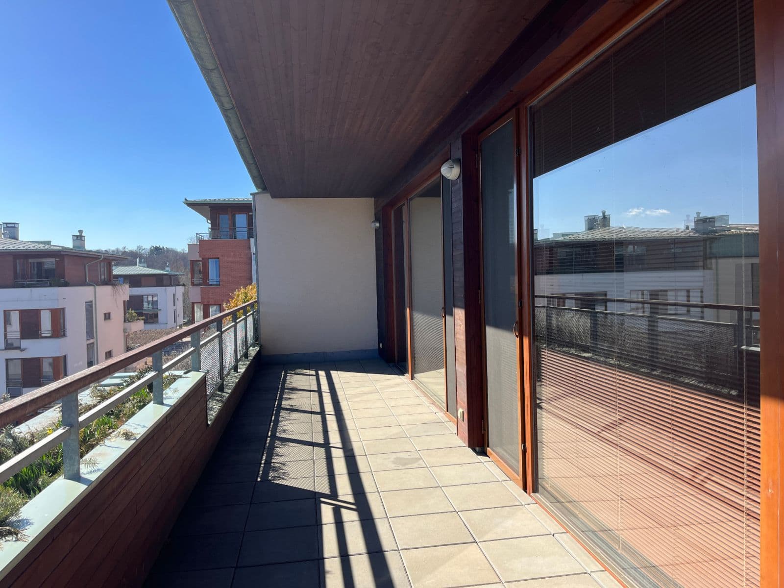 Pronájem bytu 2+kk 80 m², U Náměstí, Dolní Břežany, Středočeský kraj Pronájem bytu 2+kk 80 m², U Náměstí, Dolní Břežany, Středočeský kraj
