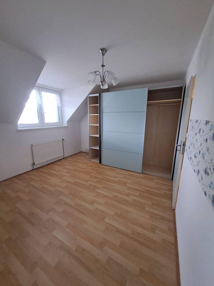 Pronájem bytu 3+1 95 m², Na Dědině, Vacenovice, Jihomoravský kraj Pronájem bytu 3+1 95 m², Na Dědině, Vacenovice, Jihomoravský kraj