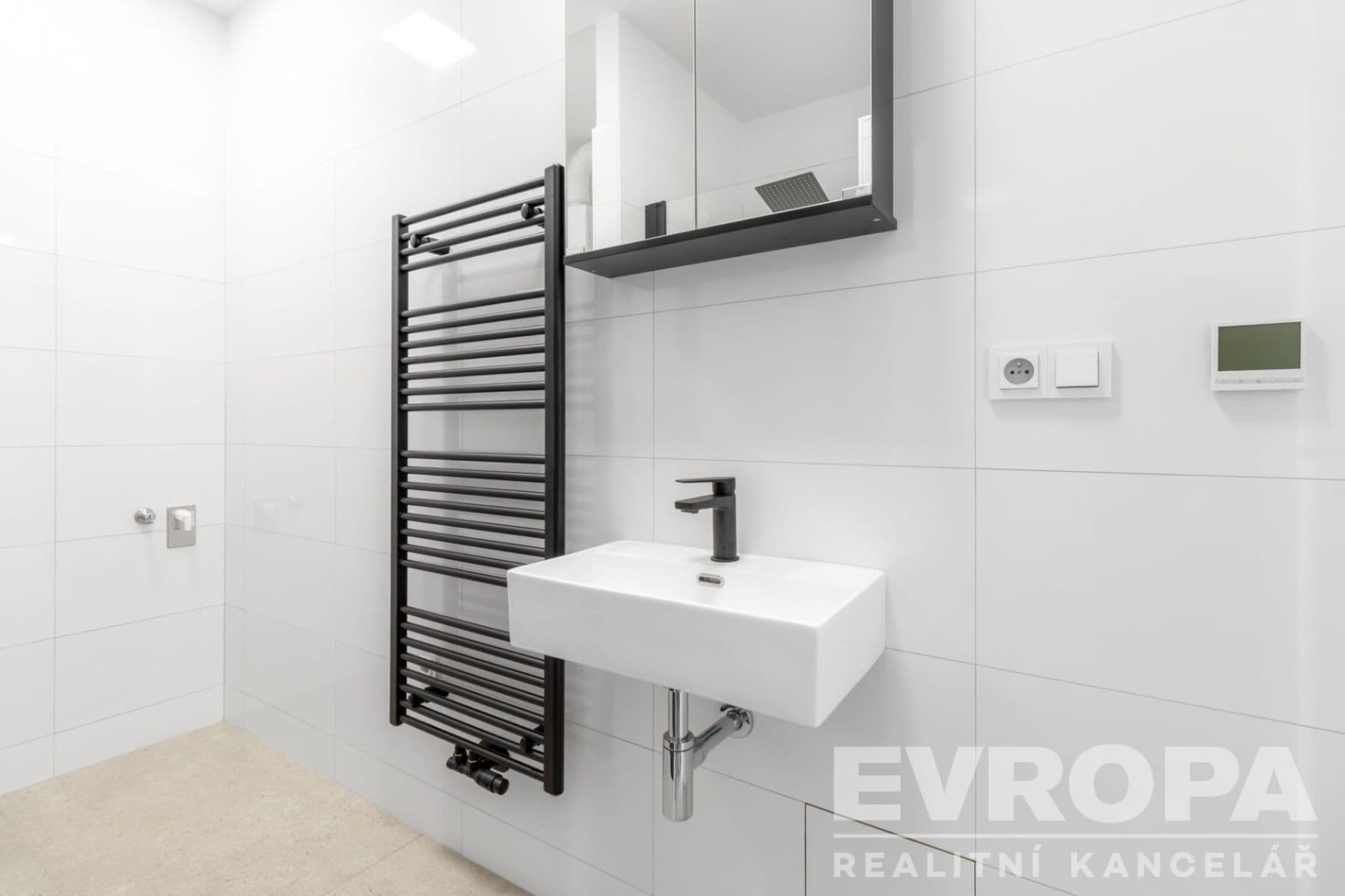 Pronájem domu 202 m², pozemek 348 m², Vinná, Praha, Praha Pronájem domu 202 m², pozemek 348 m², Vinná, Praha, Praha