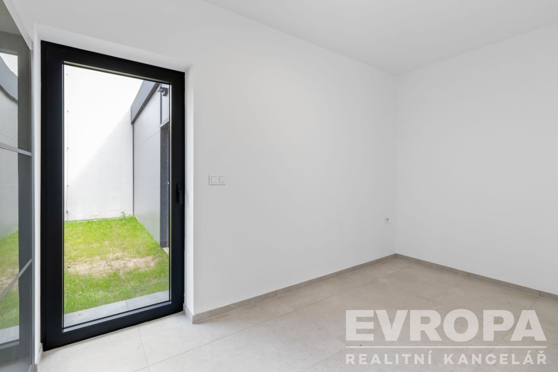 Pronájem domu 202 m², pozemek 348 m², Vinná, Praha, Praha Pronájem domu 202 m², pozemek 348 m², Vinná, Praha, Praha
