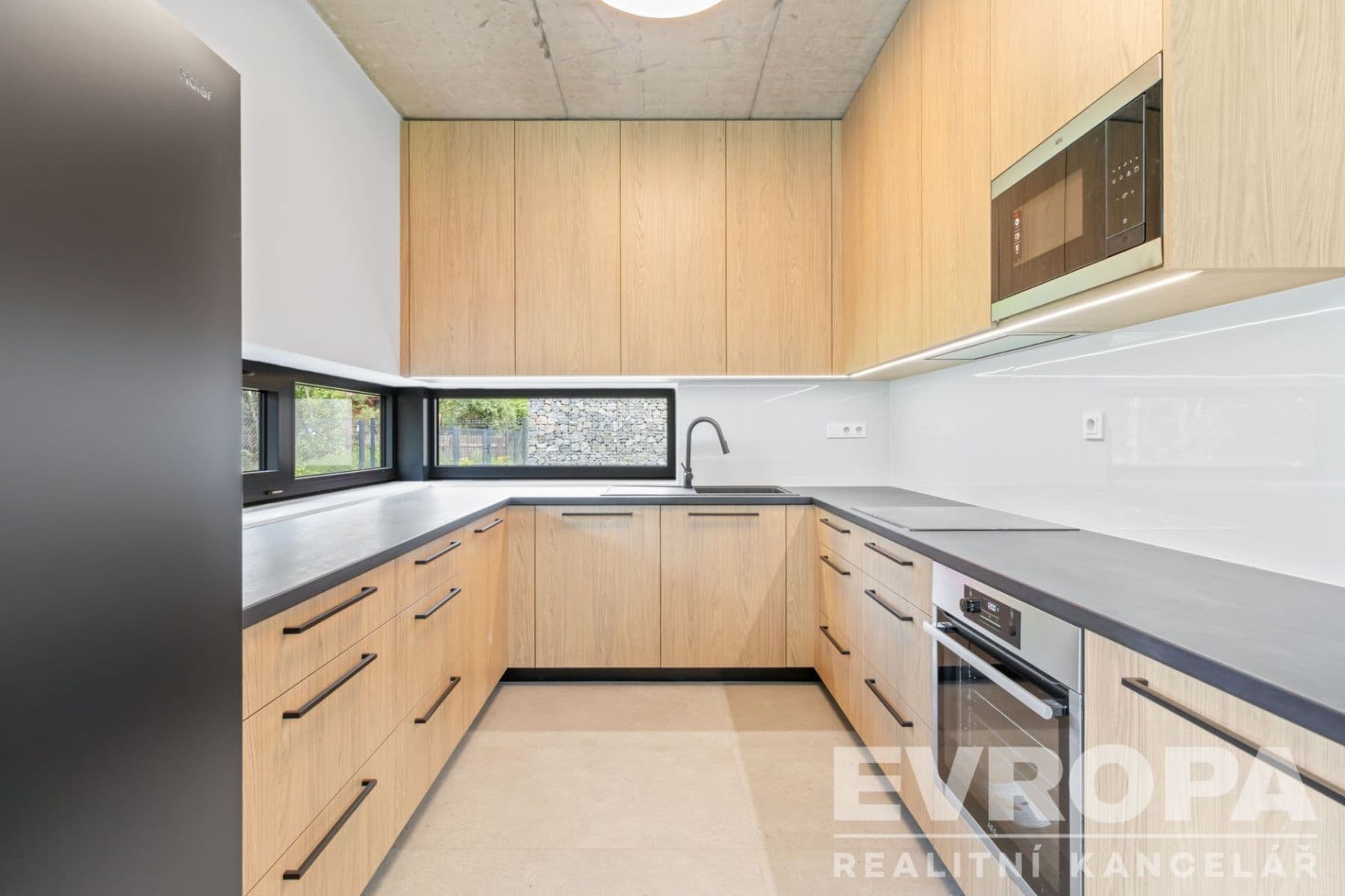 Pronájem domu 202 m², pozemek 348 m², Vinná, Praha, Praha Pronájem domu 202 m², pozemek 348 m², Vinná, Praha, Praha