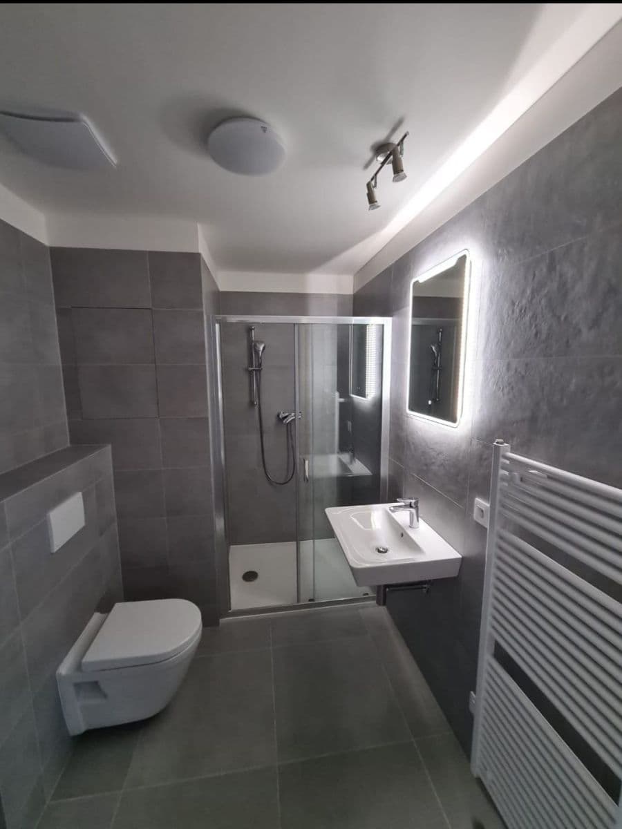 Pronájem bytu 1+kk 32 m², Jižní, Brno, Jihomoravský kraj Pronájem bytu 1+kk 32 m², Jižní, Brno, Jihomoravský kraj