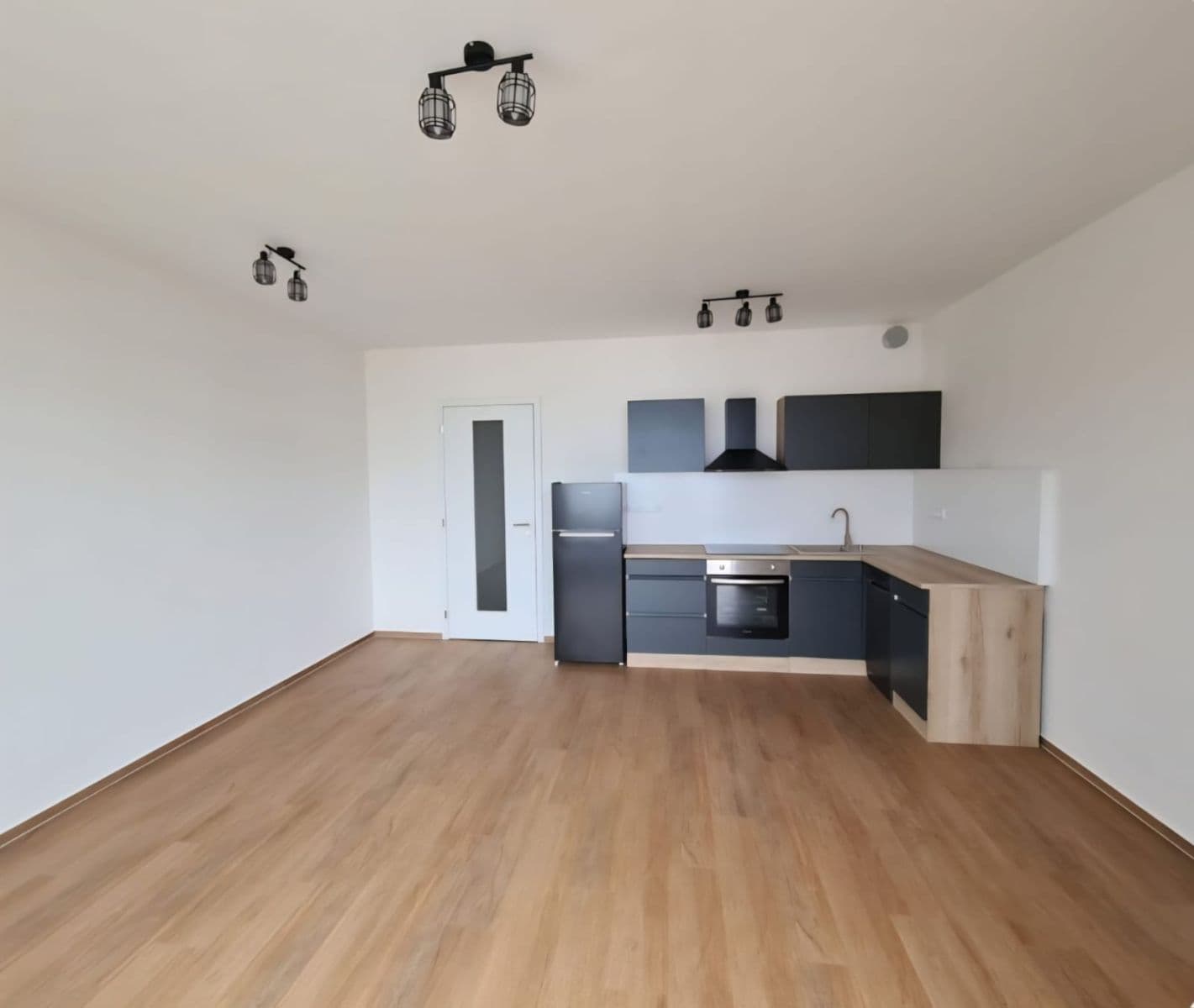 Pronájem bytu 1+kk 32 m², Jižní, Brno, Jihomoravský kraj Pronájem bytu 1+kk 32 m², Jižní, Brno, Jihomoravský kraj