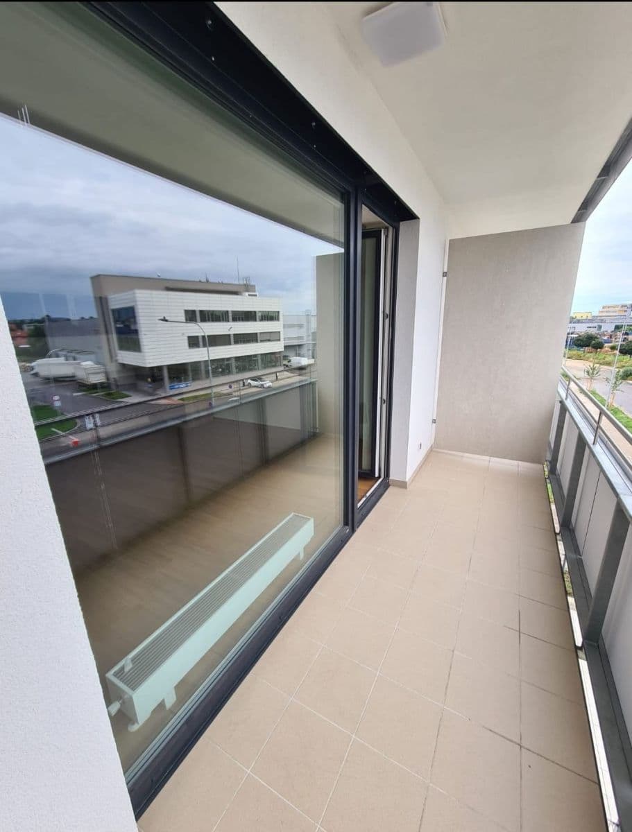 Pronájem bytu 1+kk 32 m², Jižní, Brno, Jihomoravský kraj Pronájem bytu 1+kk 32 m², Jižní, Brno, Jihomoravský kraj