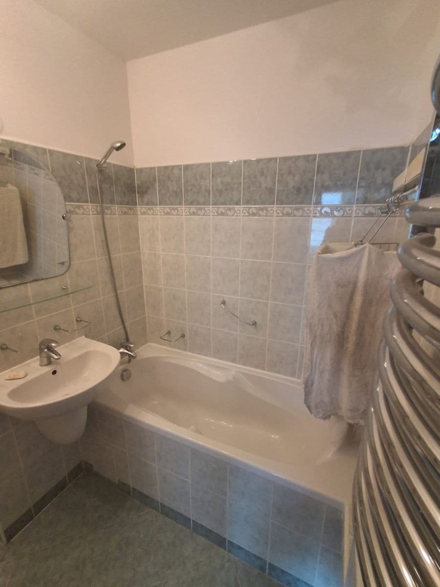 Pronájem bytu 3+1 69 m², Kotorská, Praha, Praha Pronájem bytu 3+1 69 m², Kotorská, Praha, Praha