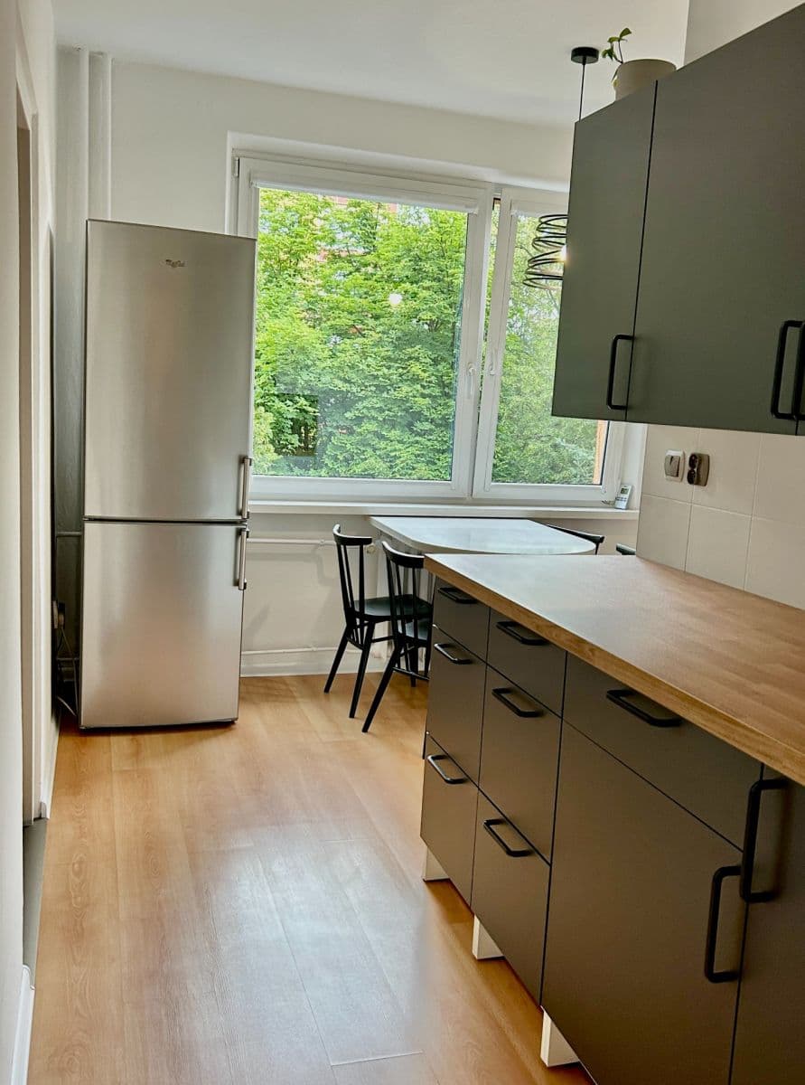 Pronájem bytu 2+1 66 m², Hlinská, Žilina, Žilinský kraj Pronájem bytu 2+1 66 m², Hlinská, Žilina, Žilinský kraj