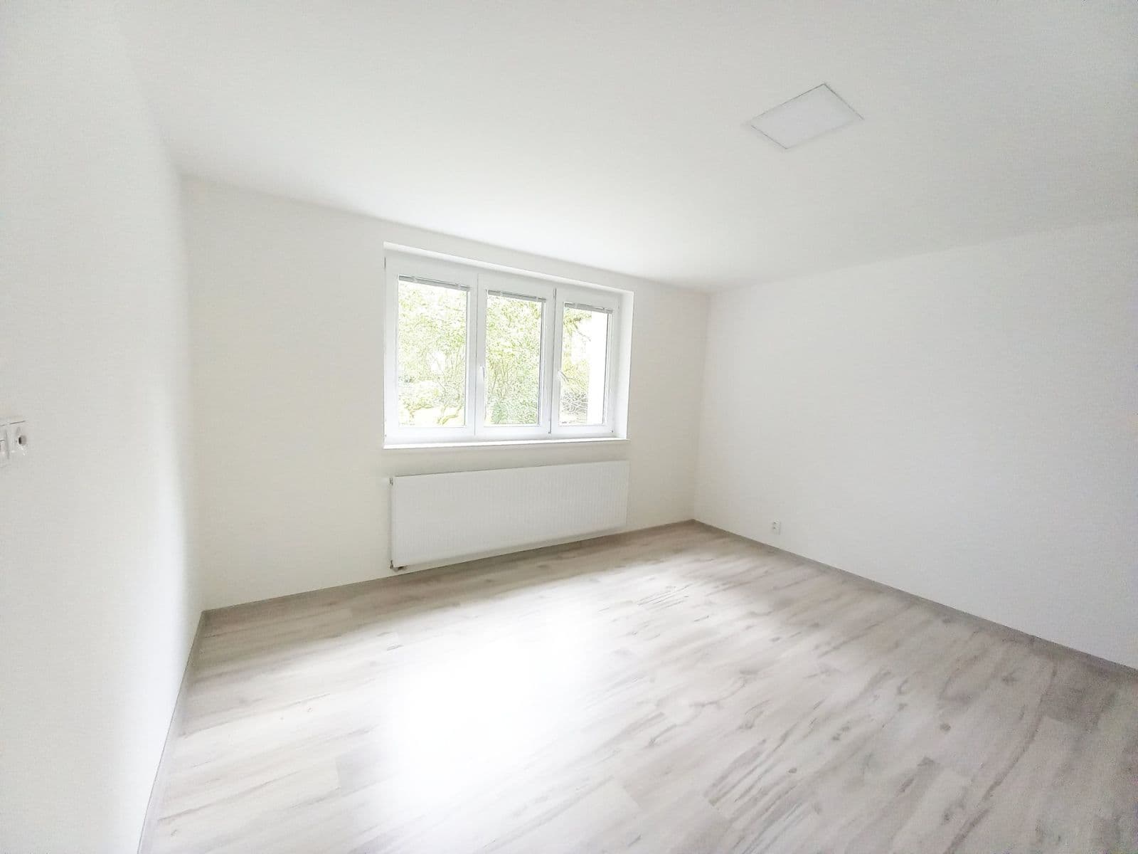 Pronájem bytu 2+1 52 m², U Kina, Říčany, Středočeský kraj Pronájem bytu 2+1 52 m², U Kina, Říčany, Středočeský kraj