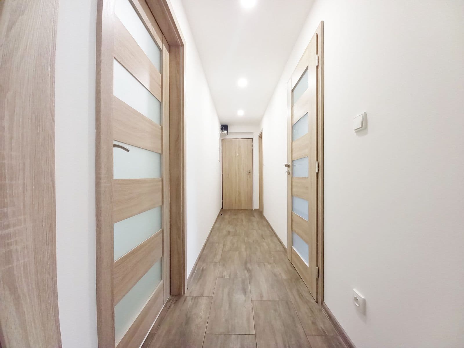 Pronájem bytu 2+1 52 m², U Kina, Říčany, Středočeský kraj Pronájem bytu 2+1 52 m², U Kina, Říčany, Středočeský kraj