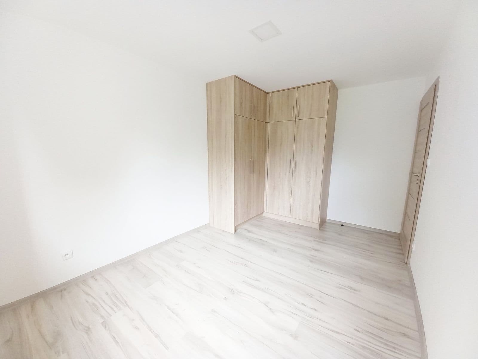 Pronájem bytu 2+1 52 m², U Kina, Říčany, Středočeský kraj Pronájem bytu 2+1 52 m², U Kina, Říčany, Středočeský kraj
