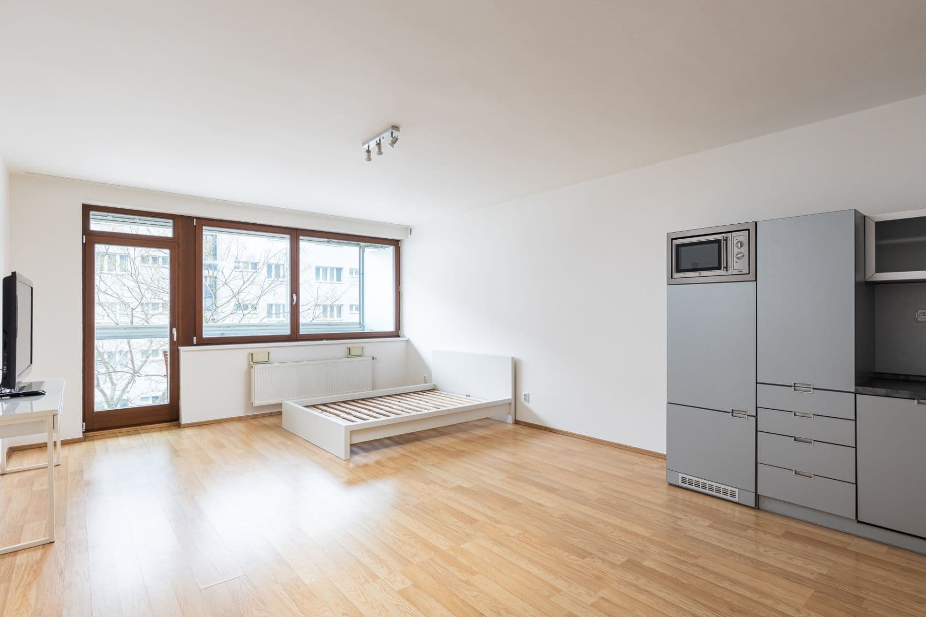 Pronájem bytu 1+kk 49 m², Osadní, Praha, Praha Pronájem bytu 1+kk 49 m², Osadní, Praha, Praha