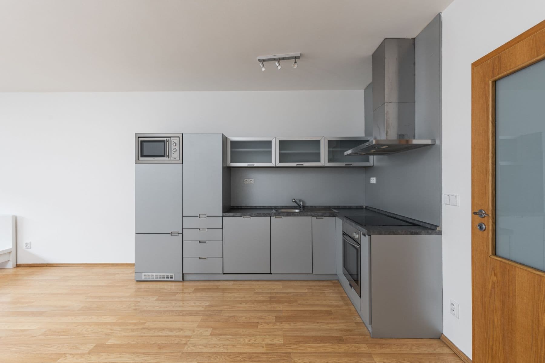 Pronájem bytu 1+kk 49 m², Osadní, Praha, Praha Pronájem bytu 1+kk 49 m², Osadní, Praha, Praha