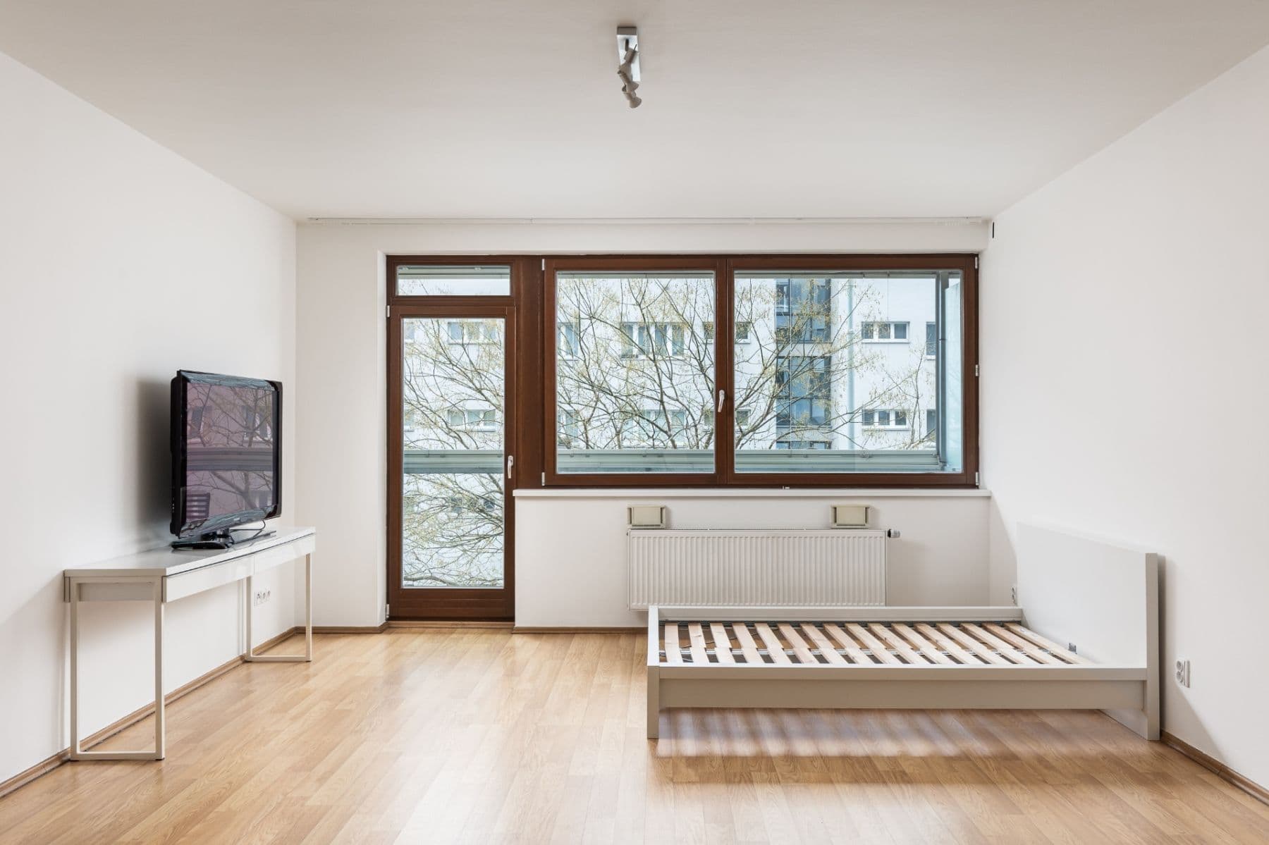 Pronájem bytu 1+kk 49 m², Osadní, Praha, Praha Pronájem bytu 1+kk 49 m², Osadní, Praha, Praha