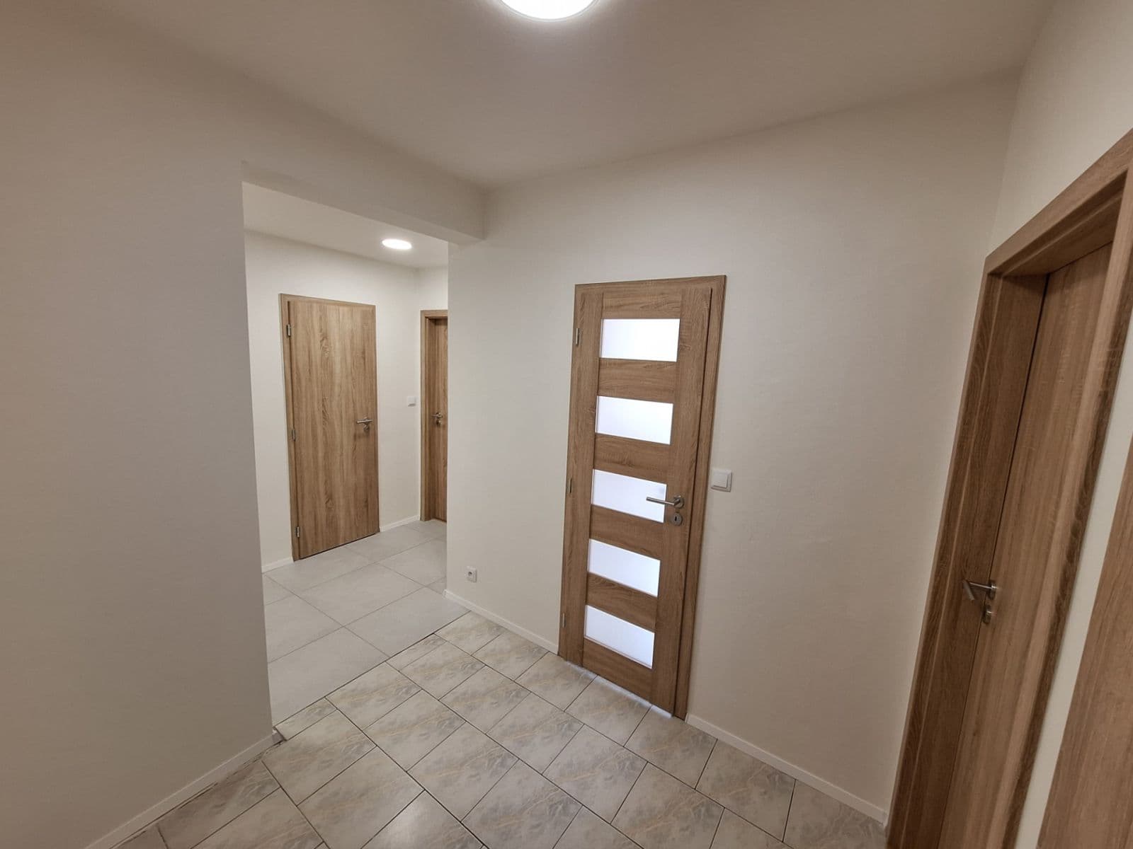 Pronájem bytu 2+1 57 m², Javorová, Zlín, Zlínský kraj Pronájem bytu 2+1 57 m², Javorová, Zlín, Zlínský kraj