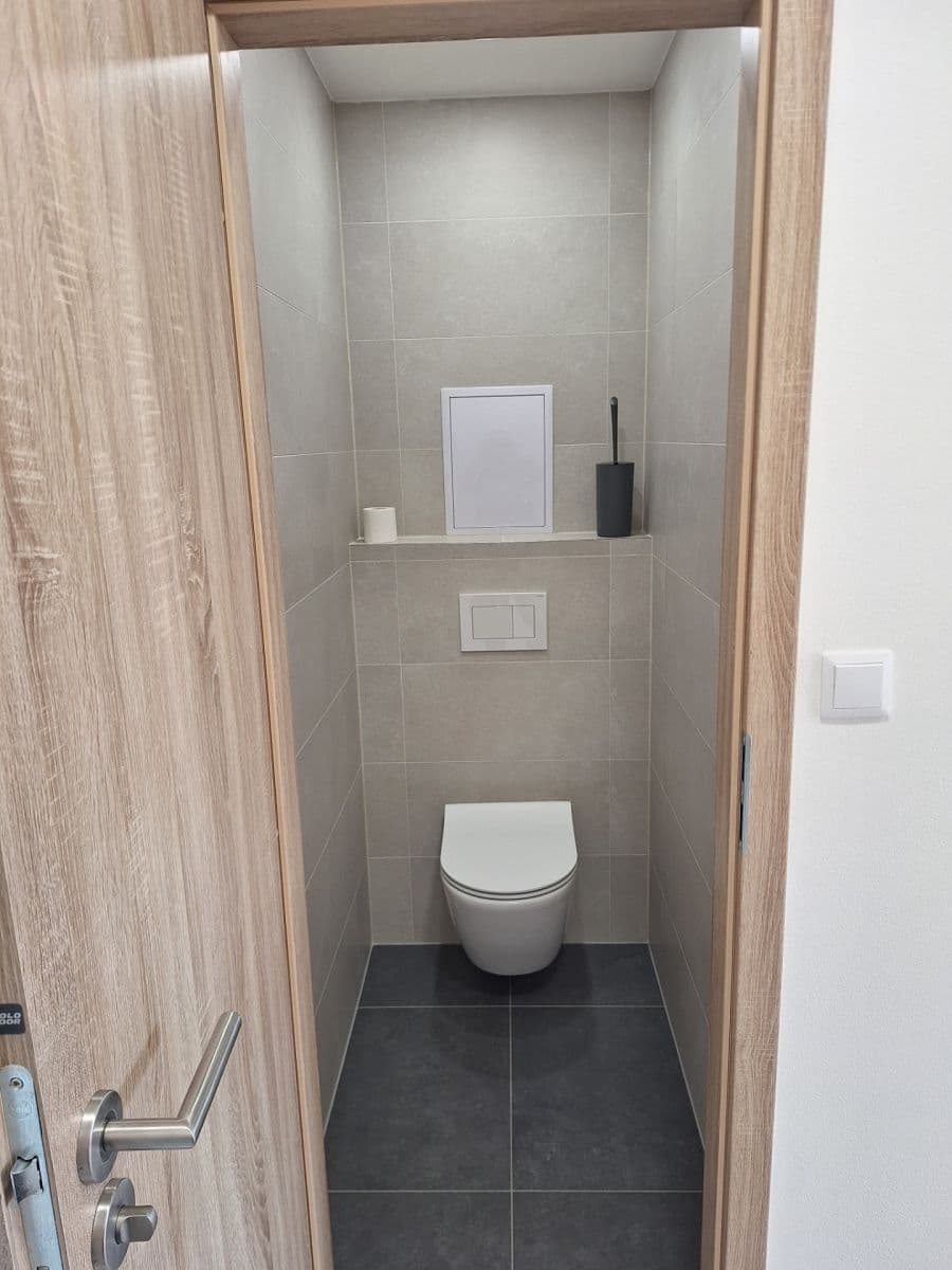 Pronájem bytu 2+1 57 m², Javorová, Zlín, Zlínský kraj Pronájem bytu 2+1 57 m², Javorová, Zlín, Zlínský kraj