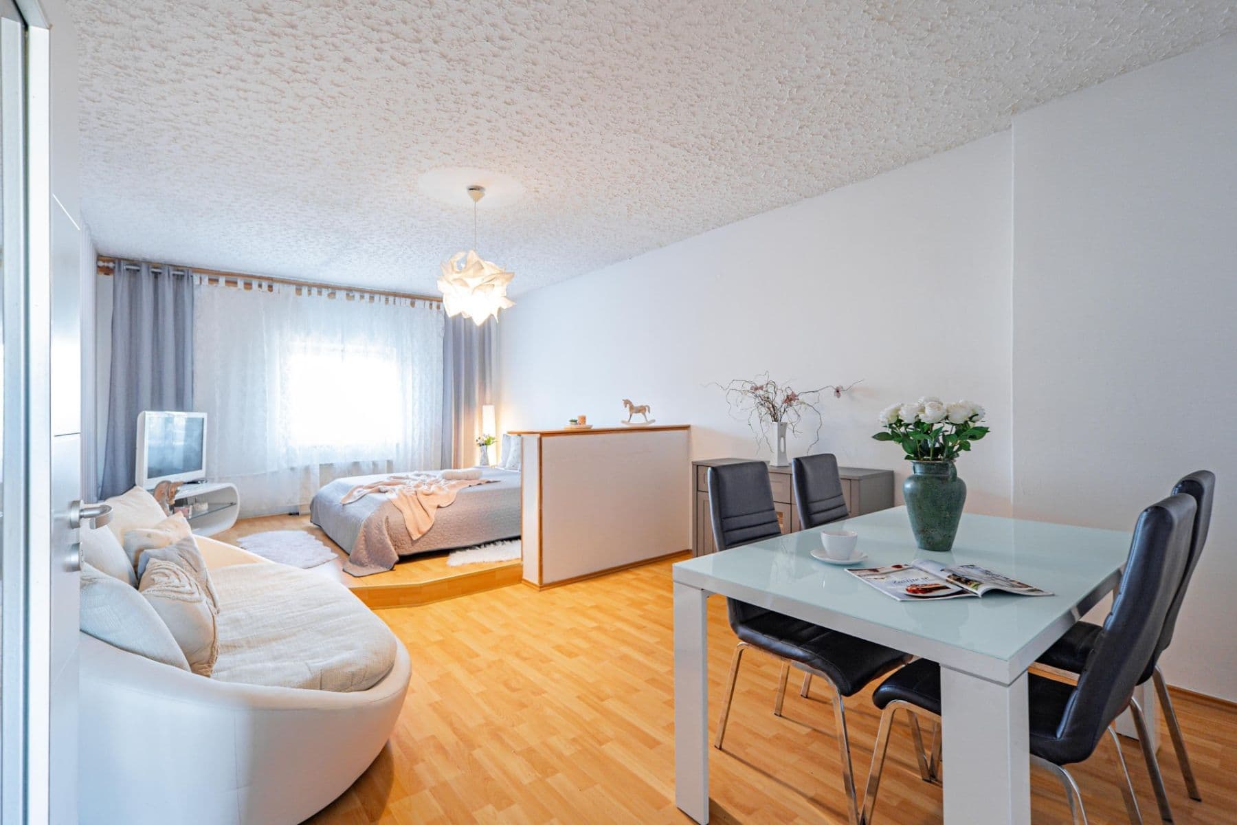 Pronájem bytu 2+1 76 m², nábřeží Jana Palacha, Karlovy Vary, Karlovarský kraj Pronájem bytu 2+1 76 m², nábřeží Jana Palacha, Karlovy Vary, Karlovarský kraj