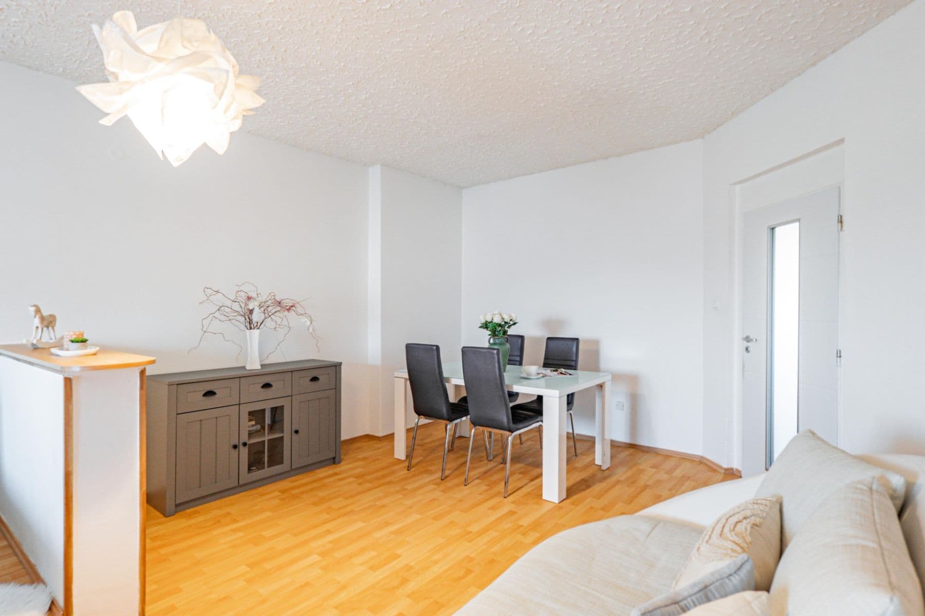 Pronájem bytu 2+1 76 m², nábřeží Jana Palacha, Karlovy Vary, Karlovarský kraj Pronájem bytu 2+1 76 m², nábřeží Jana Palacha, Karlovy Vary, Karlovarský kraj