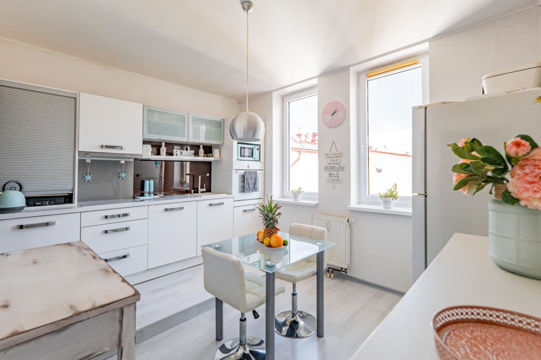 Pronájem bytu 2+1 76 m², nábřeží Jana Palacha, Karlovy Vary, Karlovarský kraj Pronájem bytu 2+1 76 m², nábřeží Jana Palacha, Karlovy Vary, Karlovarský kraj